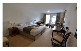 Отель Bay View Hotel Киллибегс Улучшенный двухместный номер с видом на море («постель и завтрак»)-1
